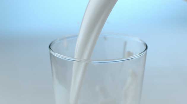 Người bệnh vẩy nến nên sử dũng sữa non alpha lipid.